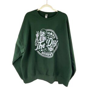 Gildan Heavy Blend Size 2XL Sweatshirt Green Skeleton Graphic Unisex  Oversized